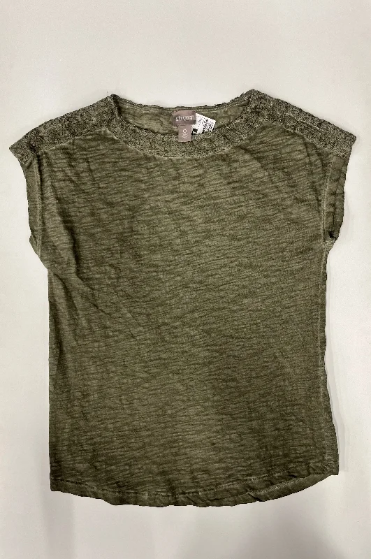 women's tops for those who want to make a bold fashion statement with their choice of topswomen's T-shirts with minimalist aestheticsTop Short Sleeve By Chicos O  Size: S